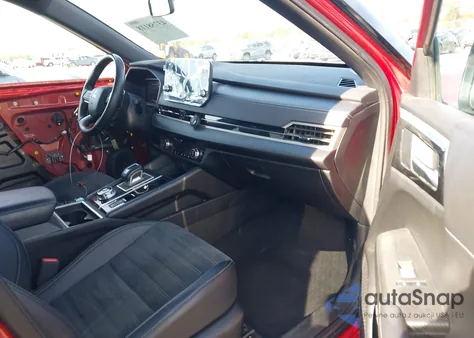 2024 Mitsubishi Outlander Se 2.5 2Wd/Se Black Edition S-Awc/Se Black Edition W/Pano Roof S-Awc from USA, damaged, VIN JA4J3VA81RZ084376